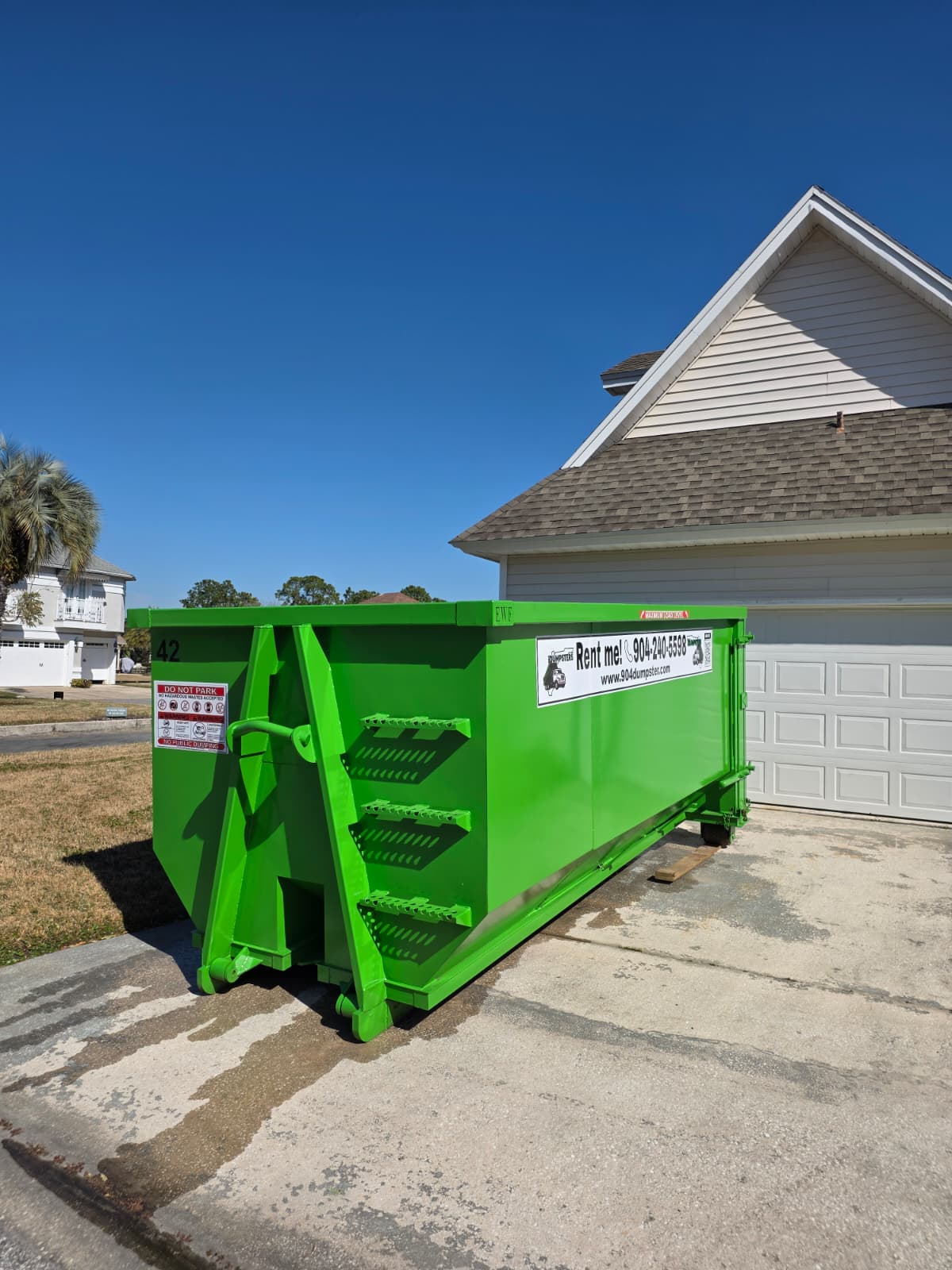 How to Tear Down a Shed, Deck, or Fence Yourself How to Tear Down a Shed, Deck, or Fence Yourself