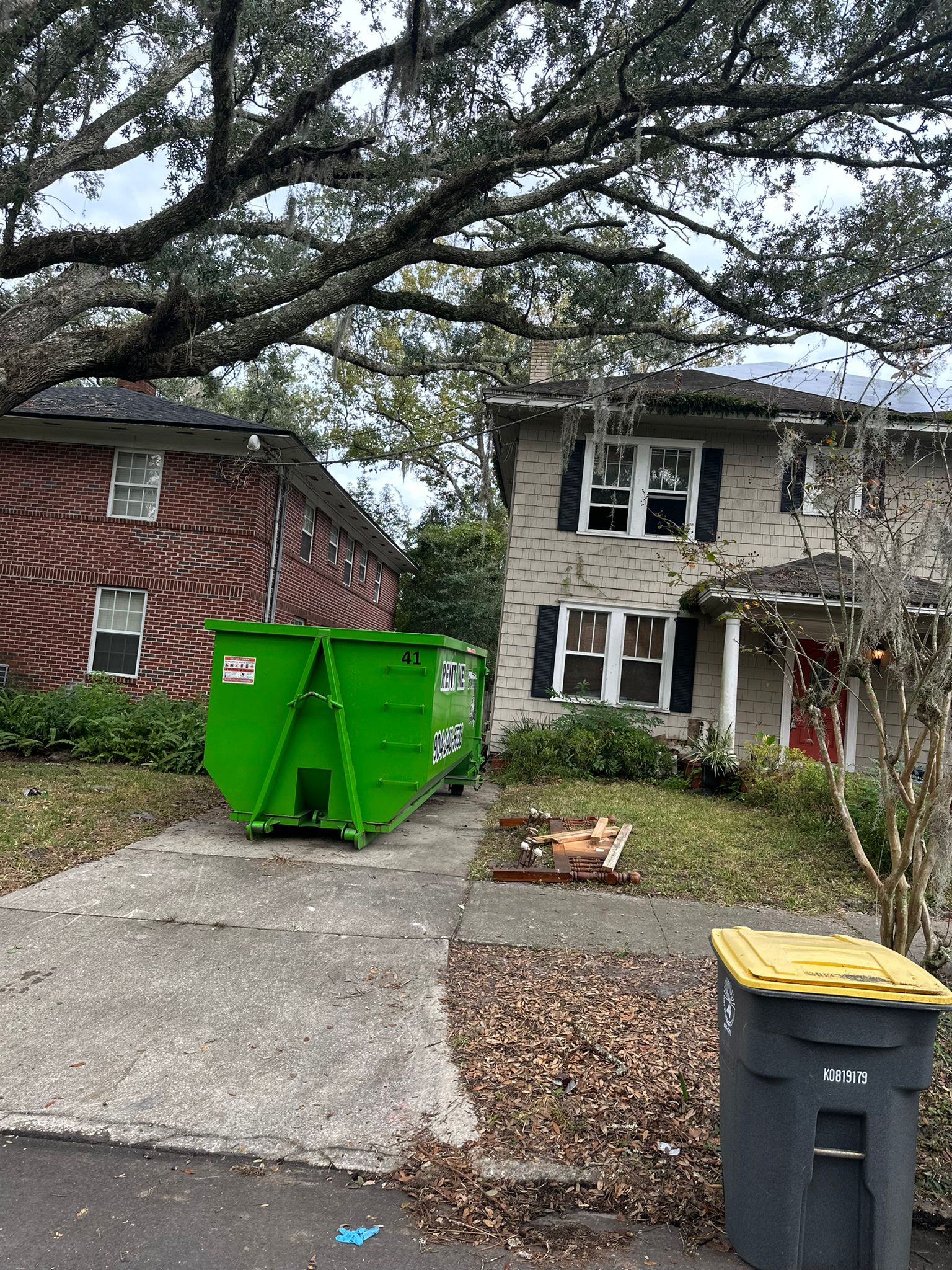 How Illegal Dumping Affects Jacksonville Communities and What You Can Do About It