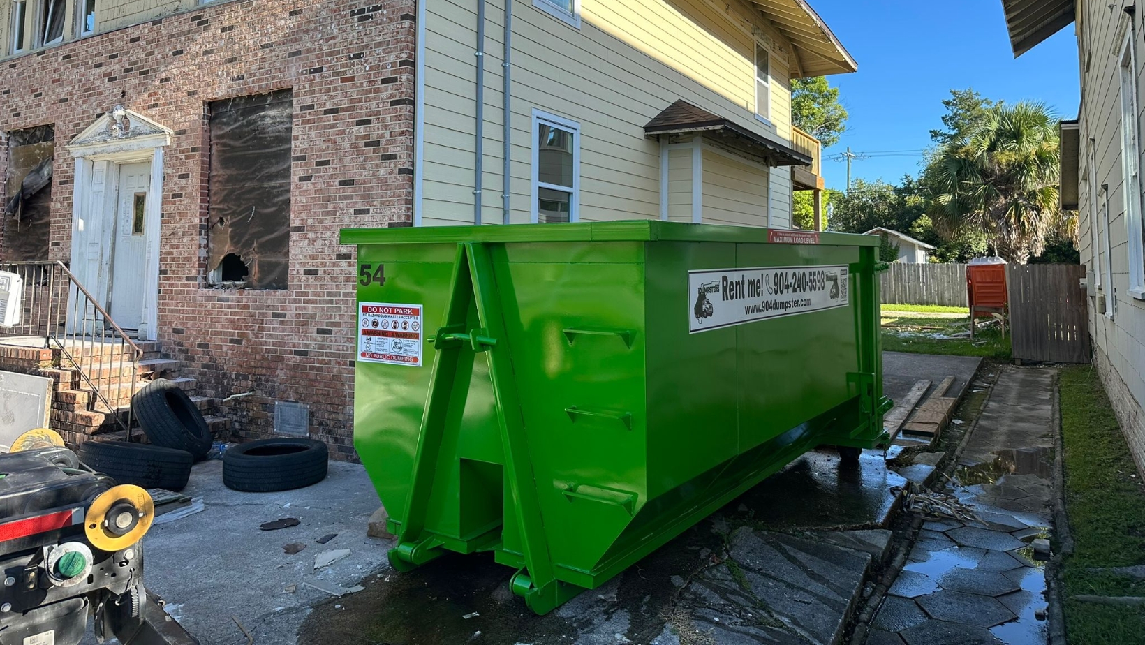 Dumpster Rental for Homeowners: First-Timer's Complete Guide Dumpster Rental for Homeowners: First-Timer's Complete Guide